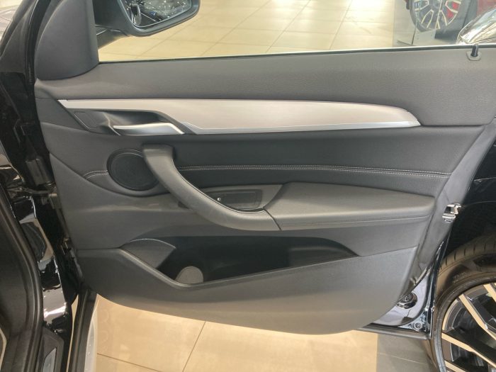 BMW X1, X1 XDRIVE25E, 2022, 88000 km