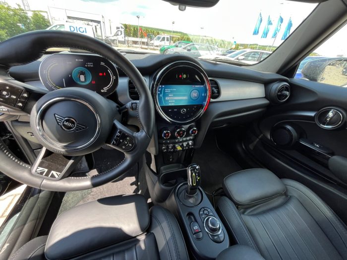 MINI Hatch 3 usi, COOPER SE, 2021, 14900 km
