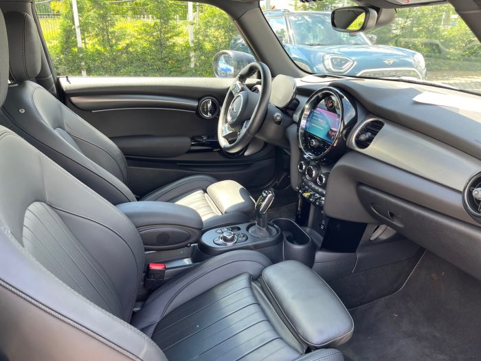 MINI Hatch 3 usi, COOPER SE, 2021, 14900 km