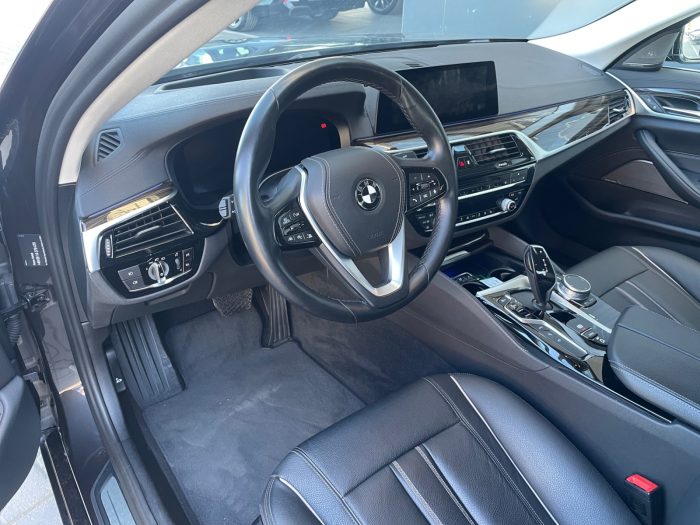 BMW Seria 5, 530E, 2020, 87883 km