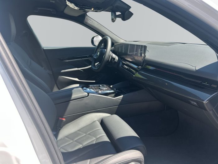BMW Seria 5, 520D XDRIVE, 2024, 24466 km