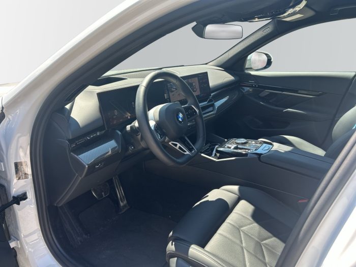 BMW Seria 5, 520D XDRIVE, 2024, 24466 km