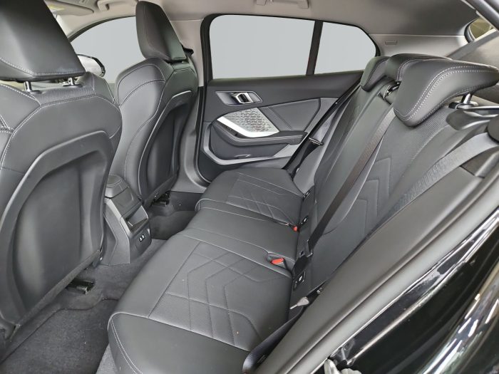 BMW Seria 1, 120, 2024, 8439 km