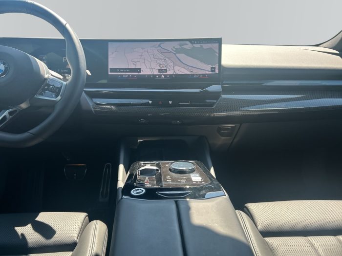 BMW Seria 5, 520D, 2024, 25138 km
