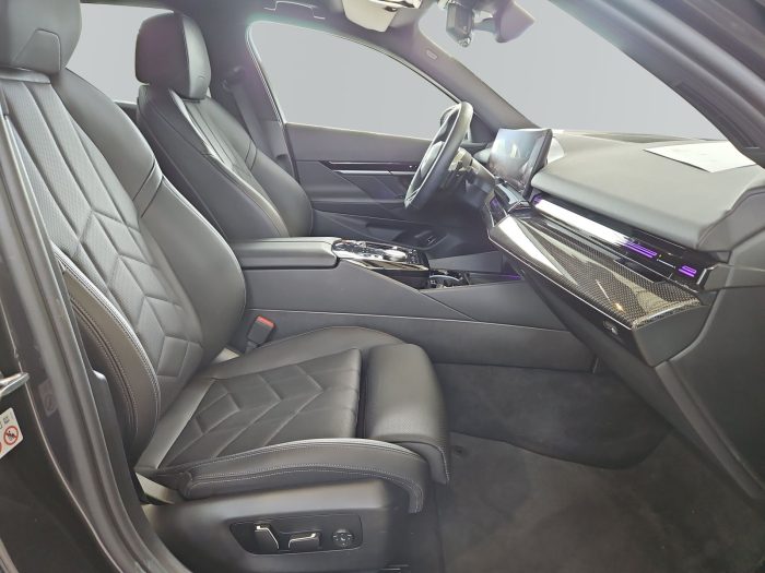 BMW Seria 5, 520D, 2024, 26294 km