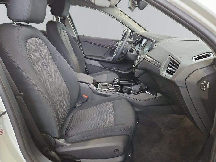 BMW Seria 1, 118I, 2022, 30190 km