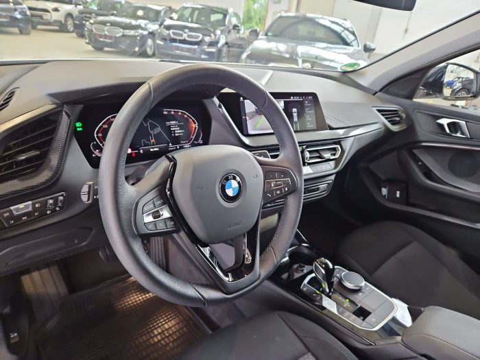 BMW Seria 1, 118I, 2022, 30190 km