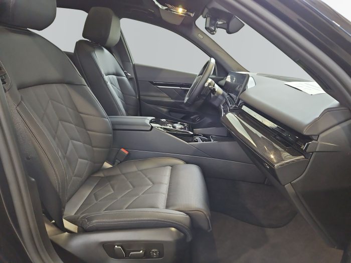BMW Seria 5, 540D XDRIVE, 2024, 28195 km
