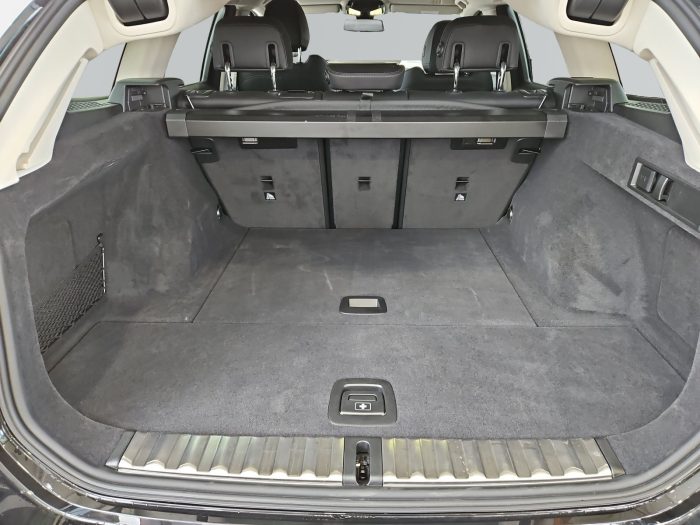 BMW Seria 3, 318I, 2024, 4974 km