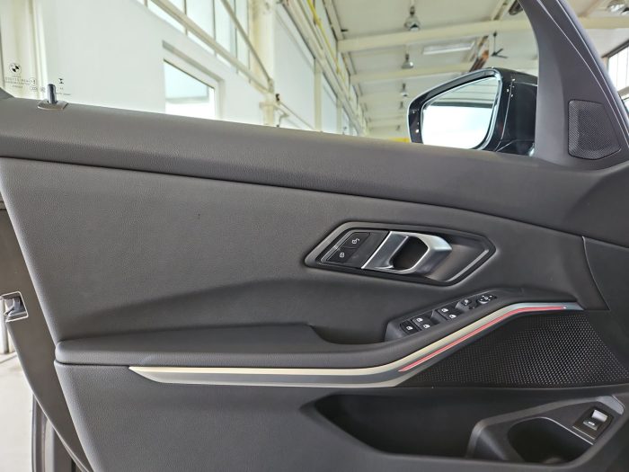 BMW Seria 3, 318I, 2024, 4974 km
