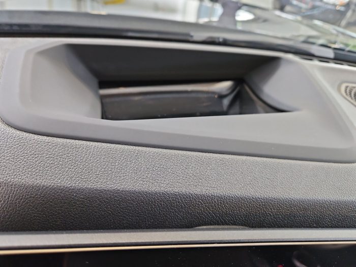 BMW Seria 3, 318I, 2024, 4974 km