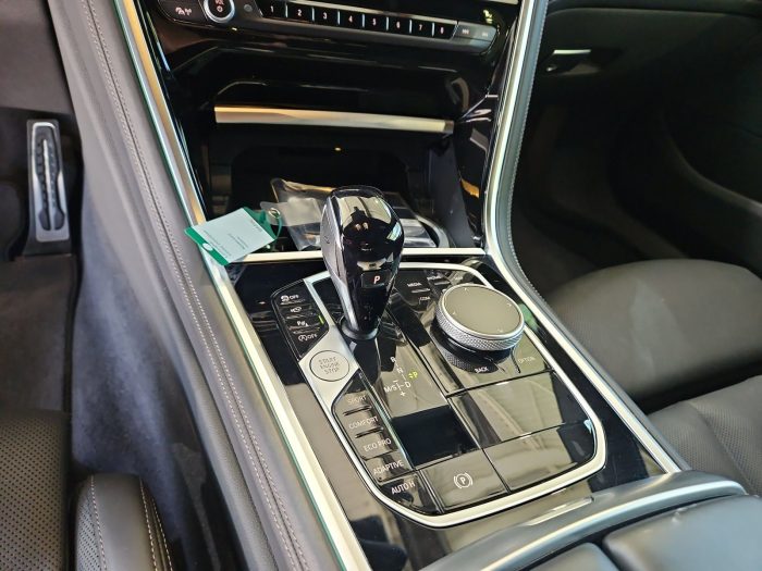 BMW Seria 8, M850I XDRIVE, 2024, 19733 km
