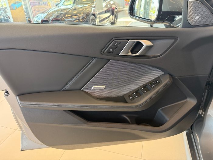 BMW Seria 1, 120D HATCH 5 USI, 2024, 8151 km