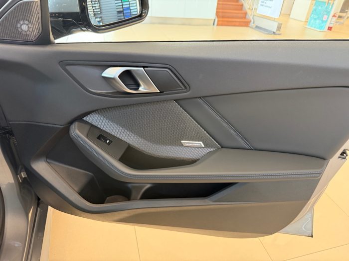 BMW Seria 1, 120D HATCH 5 USI, 2024, 8151 km