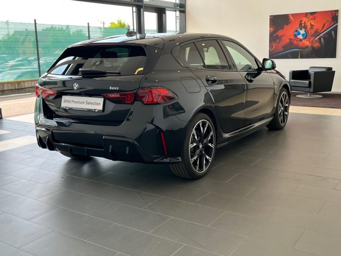 BMW Seria 1, 120 HATCH 5 USI, 2024, 4447 km