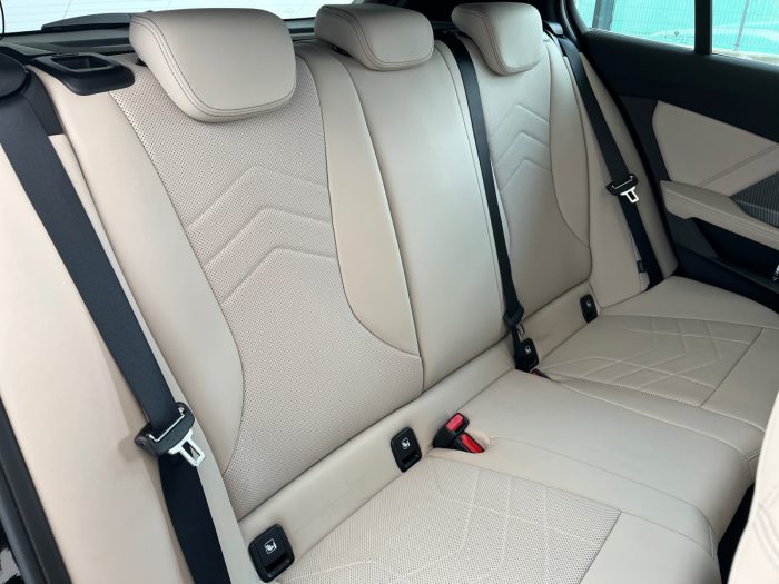 BMW Seria 1, 120 HATCH 5 USI, 2024, 4447 km