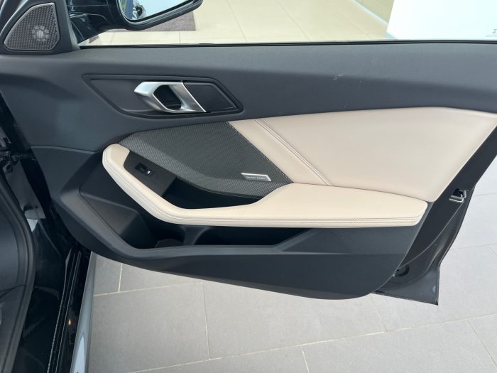 BMW Seria 1, 120 HATCH 5 USI, 2024, 4447 km
