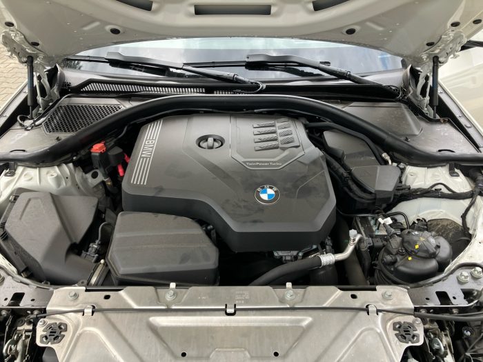 BMW Seria 3, 320I XDRIVE, 2024, 7541 km