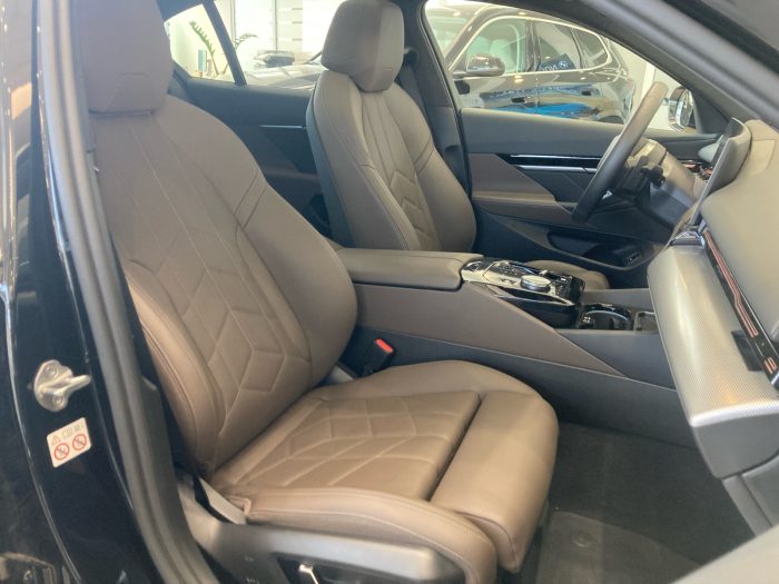 BMW Seria 5, 530E, 2024, 23431 km