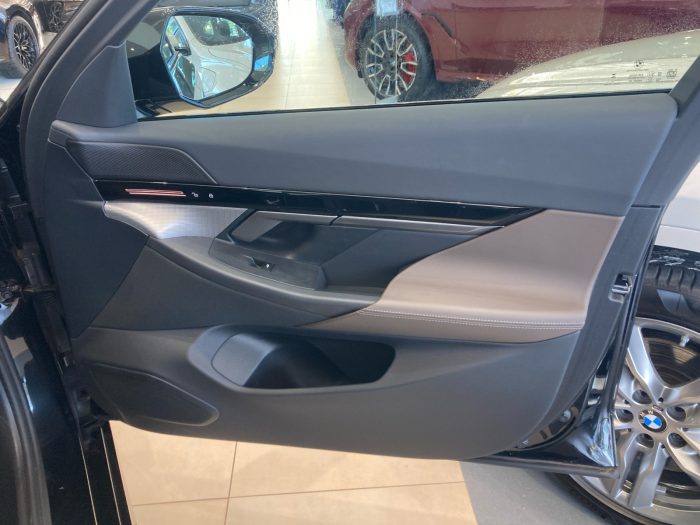 BMW Seria 5, 530E, 2024, 23431 km