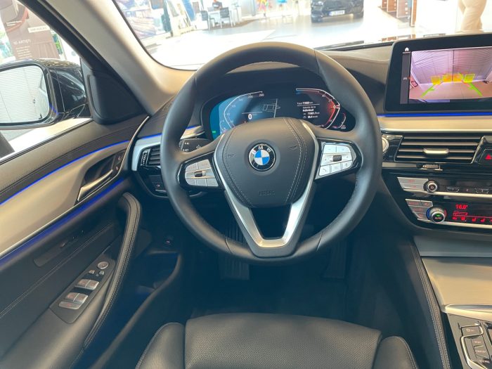 BMW Seria 5, 530I XDRIVE, 2021, 11700 km