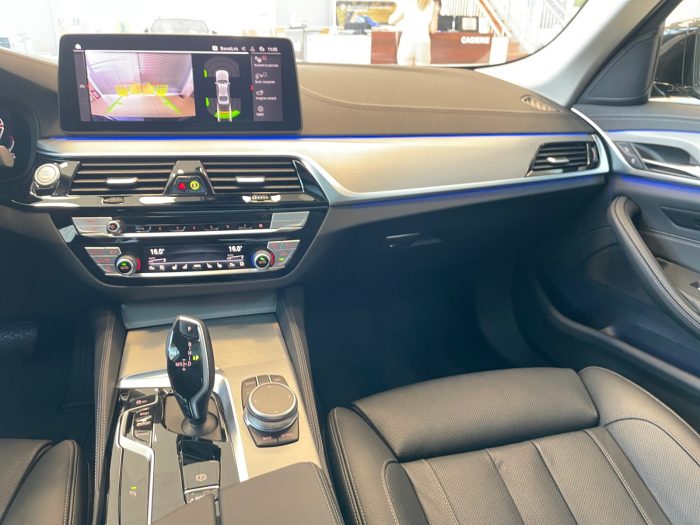 BMW Seria 5, 530I XDRIVE, 2021, 11700 km
