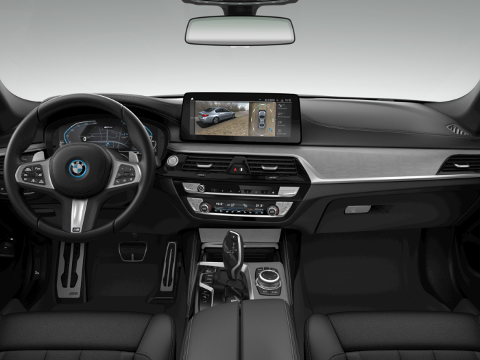 BMW Seria 5, 545E XDRIVE, 2022, 70431 km