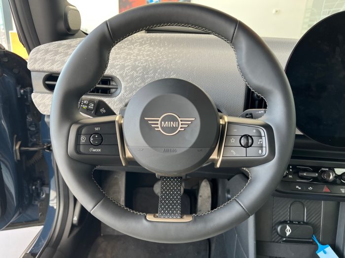 MINI Cooper C, COOPER C, 2024, 4450 km