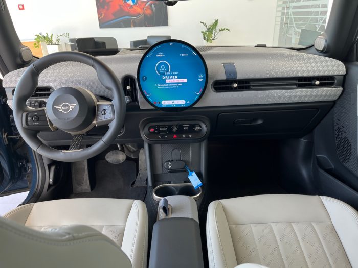 MINI Cooper C, COOPER C, 2024, 4450 km