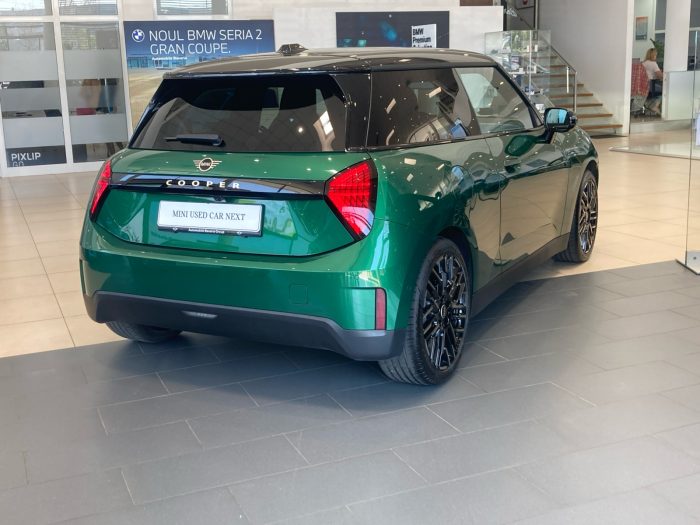 MINI Cooper E, COOPER E, 2024, 4394 km
