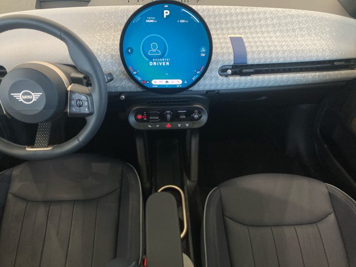MINI Cooper E, COOPER E, 2024, 4394 km