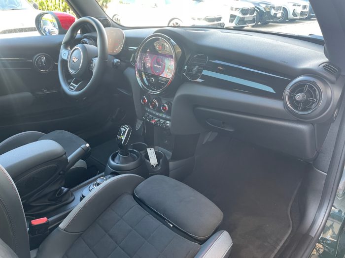 MINI Hatch 3 usi, JOHN COOPER WORKS, 2021, 39800 km