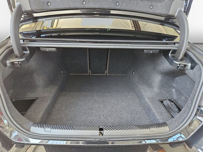 BMW Seria 5, 520I, 2025, 25998 km