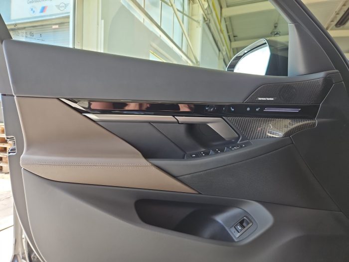 BMW Seria 5, 520I, 2025, 25998 km