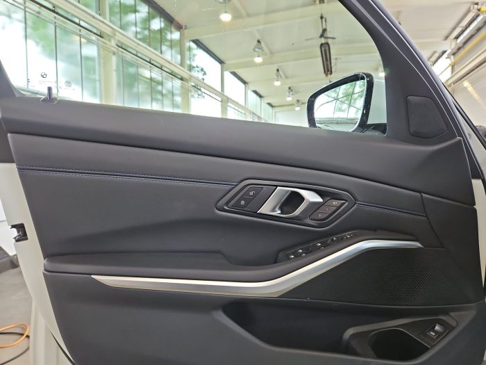 BMW Seria 3, 320D, 2024, 26141 km