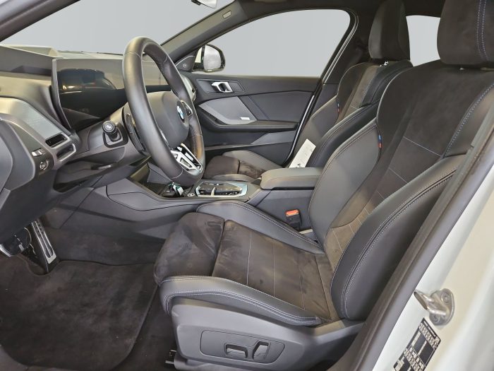 BMW Seria 1, 120D, 2024, 22104 km