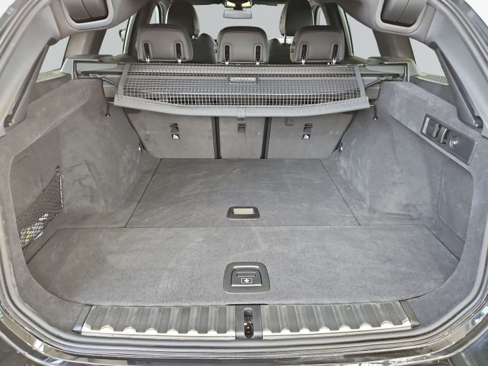 BMW Seria 3, 330D XDRIVE, 2024, 15341 km