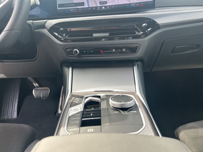 BMW Seria 3, 320D, 2024, 23864 km