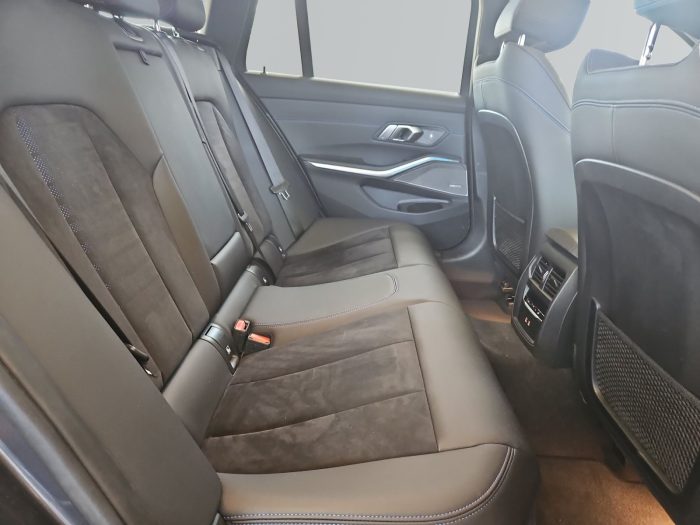 BMW Seria 3, 330E, 2022, 42179 km