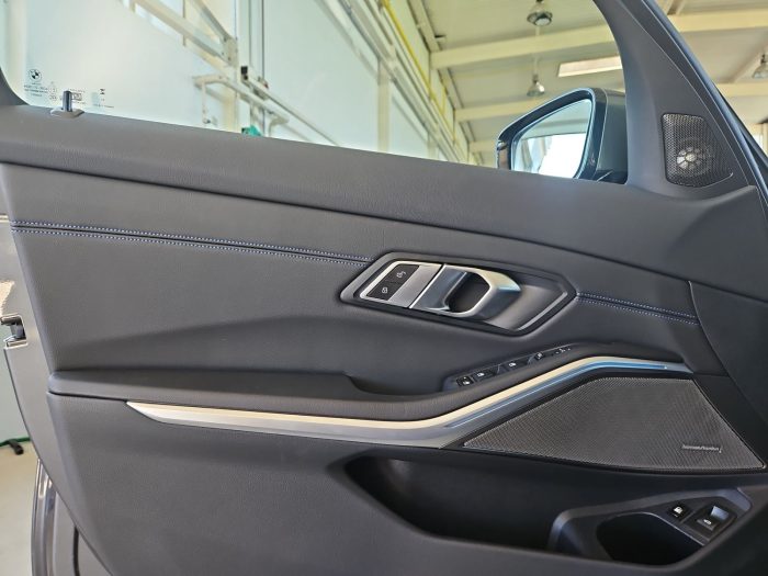 BMW Seria 3, 330E, 2022, 42179 km