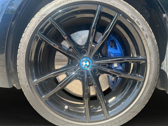 BMW Seria 3, 330E XDRIVE, 2024, 20737 km