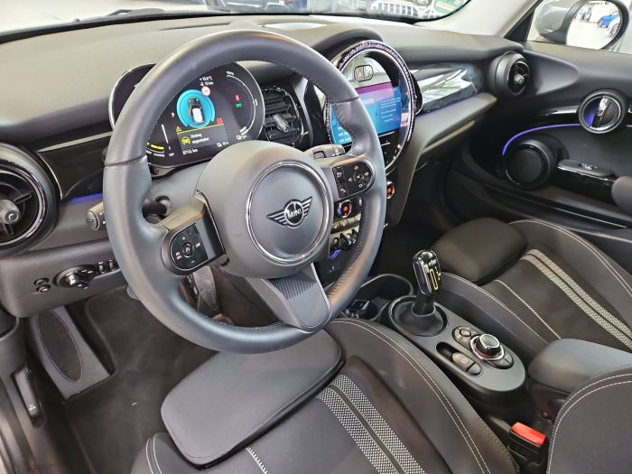 MINI Hatch 3 usi, COOPER SE, 2022, 37101 km