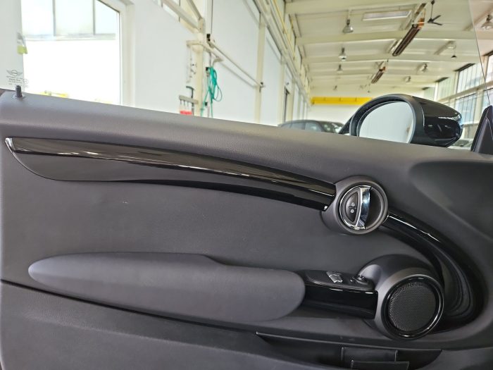 MINI Hatch 3 usi, COOPER SE, 2021, 52779 km