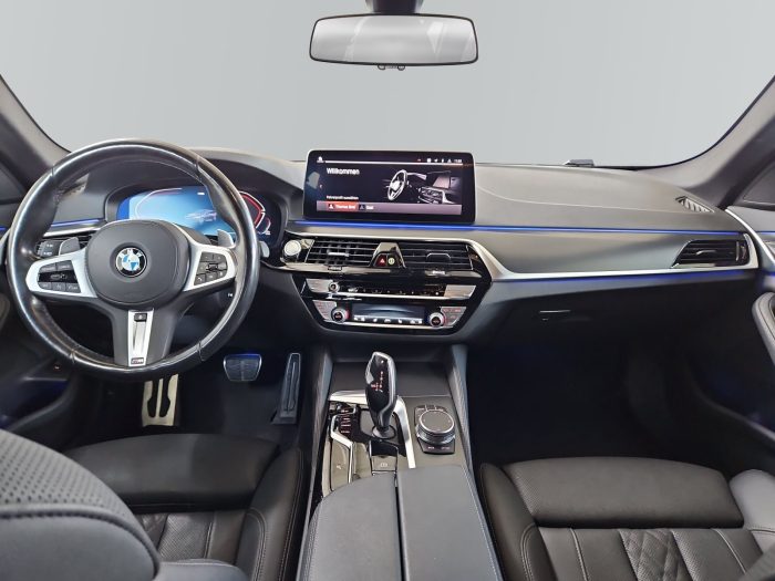 BMW Seria 5, 530D, 2022, 81903 km