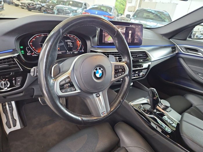 BMW Seria 5, 530D, 2022, 81903 km