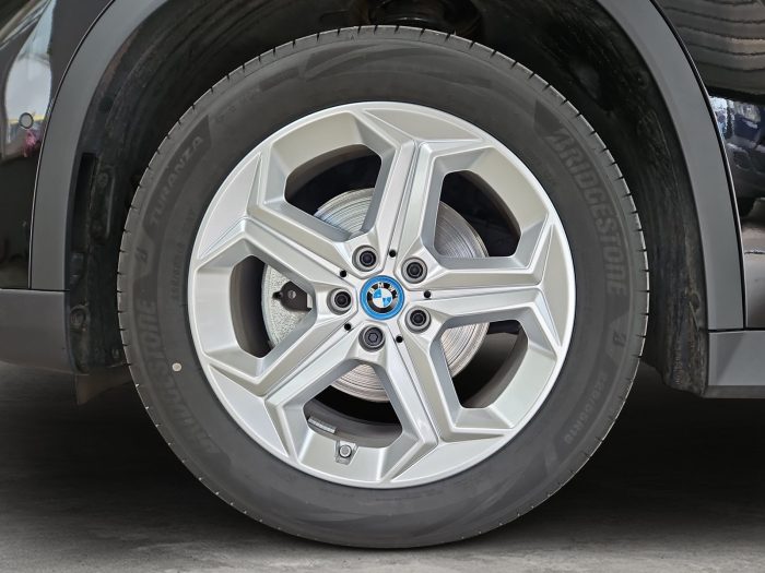 BMW iX, IX1 EDRIVE20, 2024, 5148 km