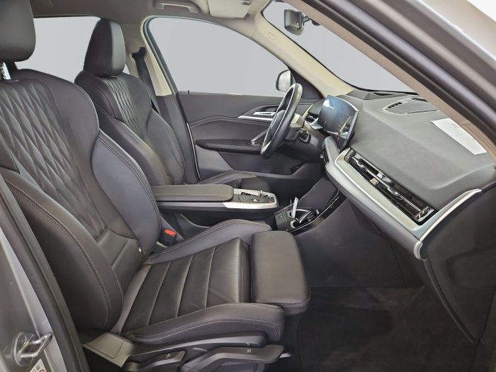 BMW iX, IX1 XDRIVE30, 2023, 15335 km