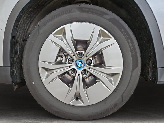 BMW iX, IX1 XDRIVE30, 2023, 15335 km