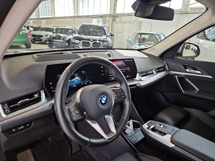 BMW iX, IX1 XDRIVE30, 2023, 15335 km