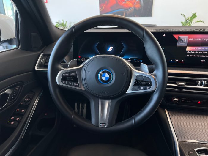 BMW Seria 3, 330E XDRIVE, 2022, 29321 km